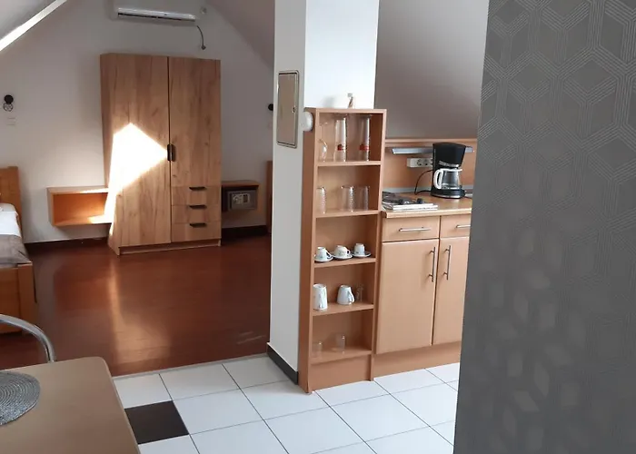 Апартаменты Mary Apartmanhaz Хевиз