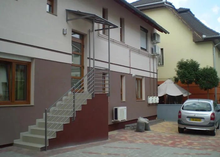 Апартаменты Mary Apartmanhaz *