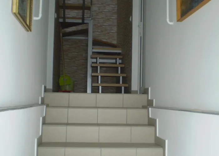 Mary Apartmanhaz Хевиз