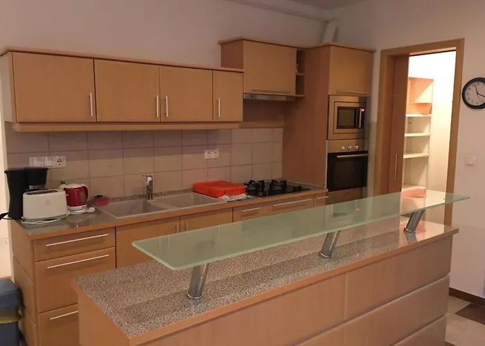 Mary Apartmanhaz Апартаменты